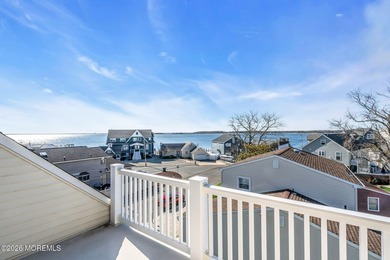 Custom Built Silver Bay Retreat minutes from GSP .Turnkey - photo 5