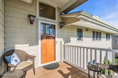 Custom Built Silver Bay Retreat minutes from GSP .Turnkey - photo 8