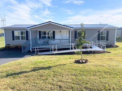 Douglas Lake Home For Sale in Dandridge Tennessee