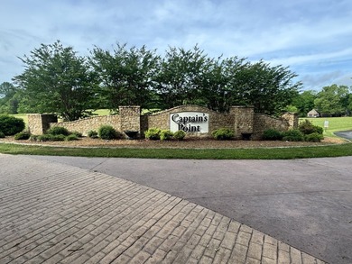 Great opportunity to build a new home in an upscale lake - photo 1
