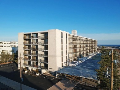 This highly sought-after, SPACIOUS 1,200 sqft, CORNER-END unit - photo 1