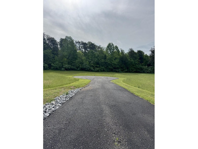 Great opportunity to build a new home in an upscale lake - photo 5