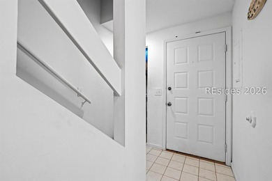 2-BEDROOM, 2.5-BATH CONDO in Woodlake with a LAGOON AND FOUNTAIN - photo 3