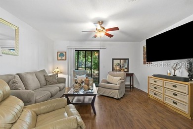 2-BEDROOM, 2.5-BATH CONDO in Woodlake with a LAGOON AND FOUNTAIN - photo 6