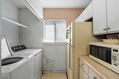 2-BEDROOM, 2.5-BATH CONDO in Woodlake with a LAGOON AND FOUNTAIN - photo 10