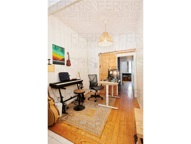INVESTOR ALERT/High-Yield 5-Unit Asset in Prime Williamsburg - photo 11