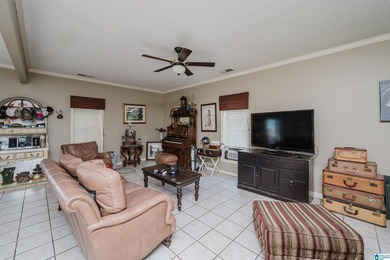 Equestrian Dream on Lay Lake! Welcome to an equestrian lover's - photo 12
