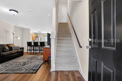 Exceptional 2 Master Bedroom Townhome in the amenity rich - photo 4