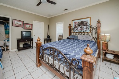 Equestrian Dream on Lay Lake! Welcome to an equestrian lover's - photo 15