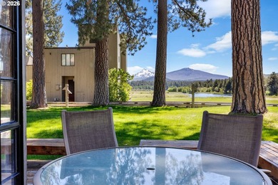 Set among the pines in one of Black Butte Ranch's most coveted - photo 5