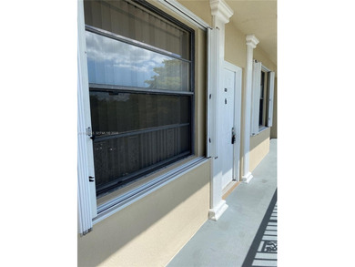 Large and bright condo. 2BR/2BA + extra large laundry room. All