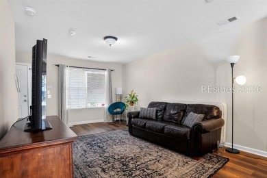 Exceptional 2 Master Bedroom Townhome in the amenity rich - photo 8