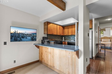 Set among the pines in one of Black Butte Ranch's most coveted - photo 10