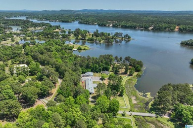 Equestrian Dream on Lay Lake! Welcome to an equestrian lover's - photo 22