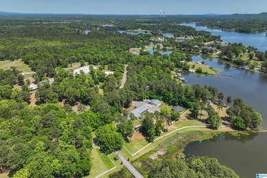Equestrian Dream on Lay Lake! Welcome to an equestrian lover's - photo 23