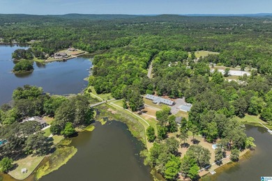 Equestrian Dream on Lay Lake! Welcome to an equestrian lover's - photo 25