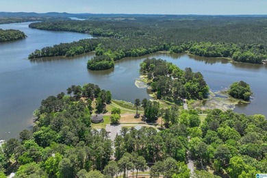 Equestrian Dream on Lay Lake! Welcome to an equestrian lover's - photo 28