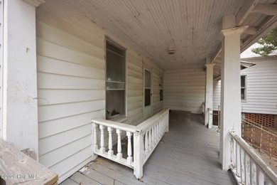 ***Motivated Seller*** Check out this diamond in the rough! This - photo 32