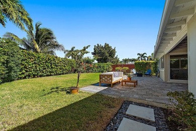 Positioned on an oversized corner lot in Lake Clarke Shores - photo 38