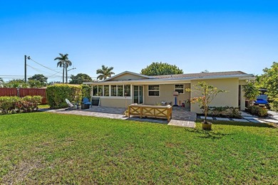 Positioned on an oversized corner lot in Lake Clarke Shores - photo 43