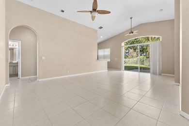 Enjoy privacy and comfort in this 3BR/2BA home with a 2-car - photo 9