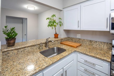 Welcome to Mission Valley - Park Villas South Condominiums. This - photo 6
