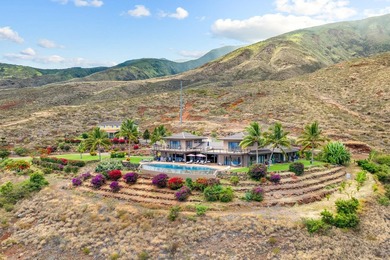 Perched atop 45 acres of Launiupoko's most coveted slopes, this - photo 7