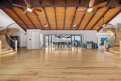 Perched atop 45 acres of Launiupoko's most coveted slopes, this - photo 8