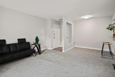Welcome to Mission Valley - Park Villas South Condominiums. This - photo 8