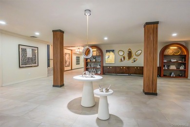 Welcome to this beautifully maintained 24- hour doorman building - photo 4