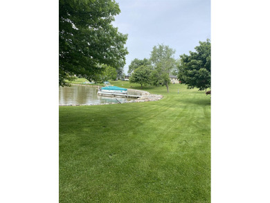 Beautiful lakefront home offering exceptional views and - photo 5