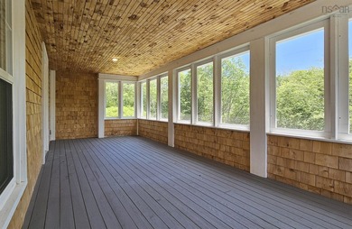 I am pleased to present this beautiful mid-19th-century home - photo 14