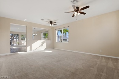 APPROVED SHORT SALE! Spacious and move in ready! This - photo 4