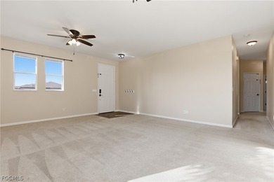 APPROVED SHORT SALE! Spacious and move in ready! This - photo 6