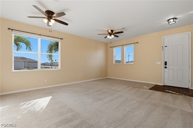 APPROVED SHORT SALE! Spacious and move in ready! This - photo 7