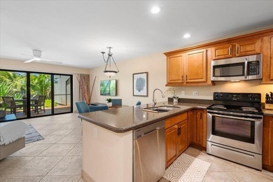 Beautifully renovated and ideally located, this ground-floor - photo 5