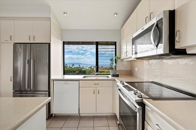 Enjoy stunning panoramic Ocean, Outer Island, and Haleakala - photo 6