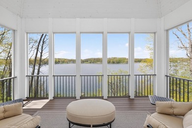 Custom 5-BD, 4.5-BA, 4,290-square-foot home commands a hilltop - photo 12