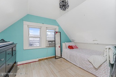 Welcome to 39 Post Lane! This 1-family detached, 3-bedrooms - photo 12