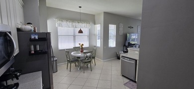 Welcome to 195 NW Willow Grove Avenue. As you approach this Key - photo 13