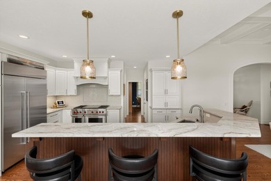 Custom 5-BD, 4.5-BA, 4,290-square-foot home commands a hilltop - photo 15