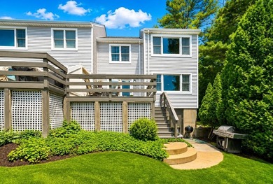 Welcome home to your own paradise! Enjoy a relaxed pond-front - photo 19