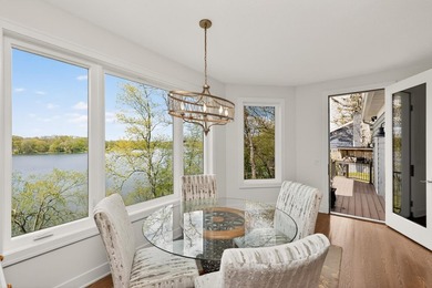 Custom 5-BD, 4.5-BA, 4,290-square-foot home commands a hilltop - photo 20
