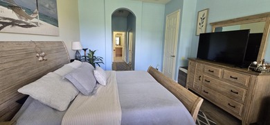 Welcome to 195 NW Willow Grove Avenue. As you approach this Key - photo 20