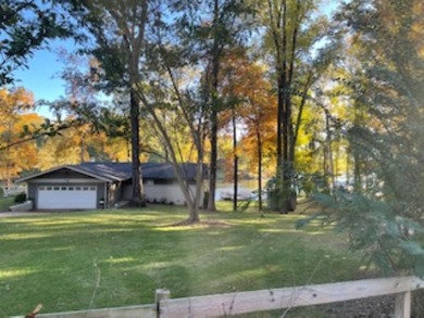 Lake Home For Sale in Memphis, Tennessee