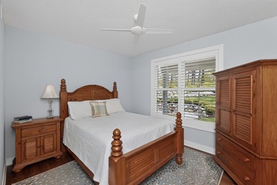 Custom 5-BD, 4.5-BA, 4,290-square-foot home commands a hilltop - photo 25