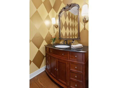 Custom 5-BD, 4.5-BA, 4,290-square-foot home commands a hilltop - photo 29