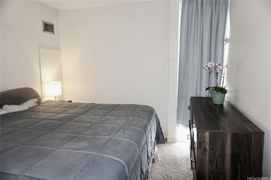 Seller is offering a VA ASSUMABLE LOAN with approx. payoff of - photo 9