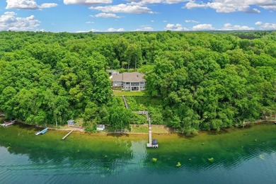 Custom 5-BD, 4.5-BA, 4,290-square-foot home commands a hilltop - photo 35