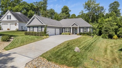 Lake Home For Sale in Loudon, Tennessee